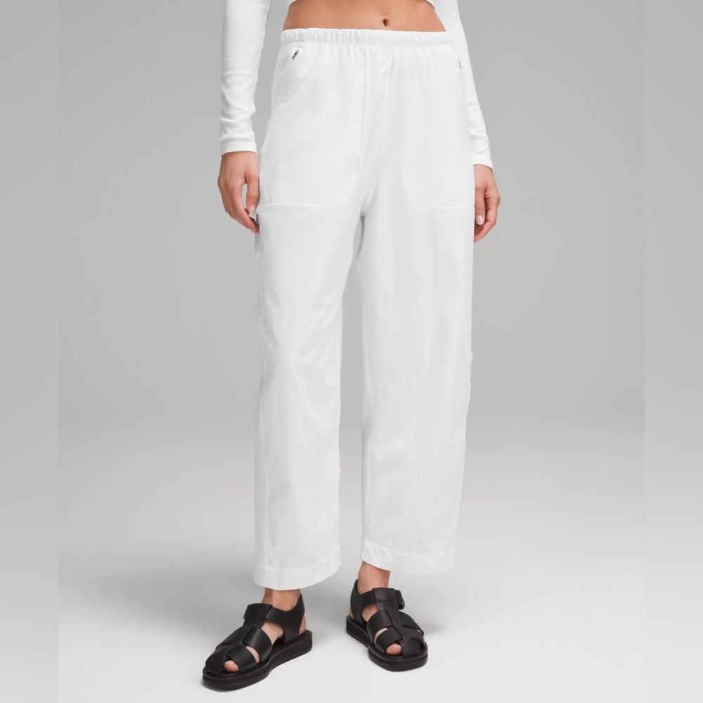 Lululemon Athletica White Cropped Pants